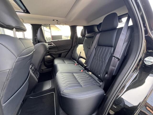 Mitsubishi OUTLANDER 2.4 PHEV Instyle | DEMO | Trekhaak