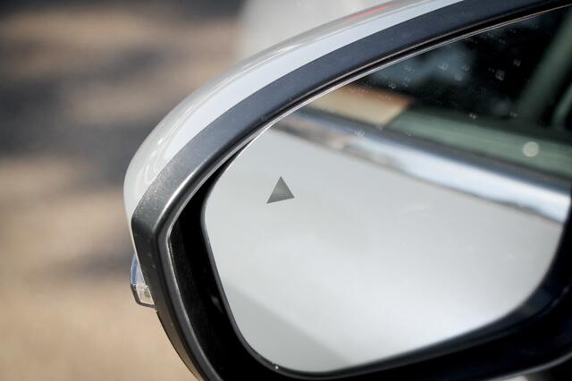 Mitsubishi OUTLANDER 2.4 PHEV Instyle+