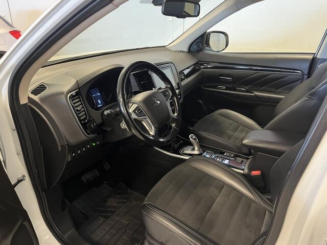 Mitsubishi OUTLANDER 2.4 PHEV Intense+ ( Adaptief. cruise controle / standkachel / la