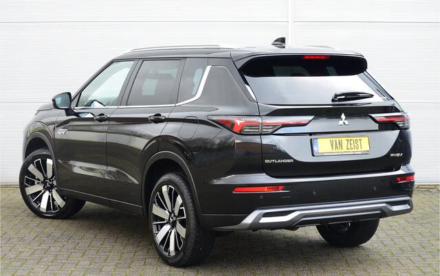 Mitsubishi OUTLANDER PHEV 2.4 FIRST EDITION 4WD | PLUG IN HYBRID | YAMAHA SOUND | 20'' LICHTMETAAL | V2G | FABRIEKSGARANTIE TOT 06-05-2033* | ALL IN RIJKLAARPRIJS