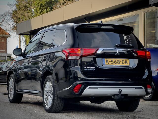 Mitsubishi OUTLANDER 2.4 PHEV INSTYLE PANODAK DESIGNO-LEDER NAVI CAMERA APPLE-CARPLAY LED LMV PDC