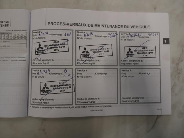 Mitsubishi OUTLANDER 2.4 PHEV Intense | Camera | Keyless | Power Sound | Trekhaak | Stoelverwarming | Carplay