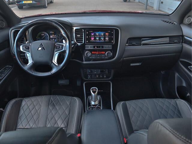 Mitsubishi OUTLANDER 2.4 PHEV Plug-In-Hybrid Instyle Leder | 360 Camera | Caplay & Android auto | Stuur- Stoelverwarming