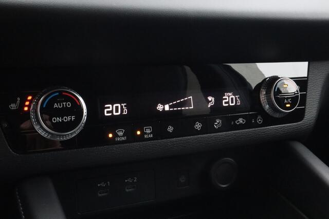 Mitsubishi OUTLANDER 2.4 PHEV First Edition