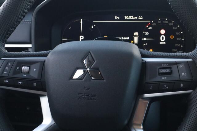 Mitsubishi OUTLANDER 2.4 PHEV First Edition