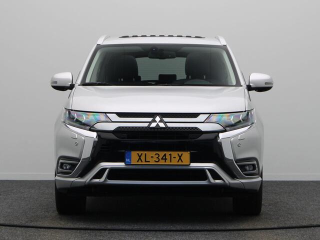 Mitsubishi OUTLANDER 2.4 PHEV Intense+ | Half leder | Stoelverwarming | panorama dak | Trekhaak |