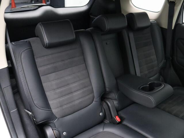 Mitsubishi OUTLANDER 2.4 PHEV Intense+ | Half leder | Stoelverwarming | panorama dak | Trekhaak |