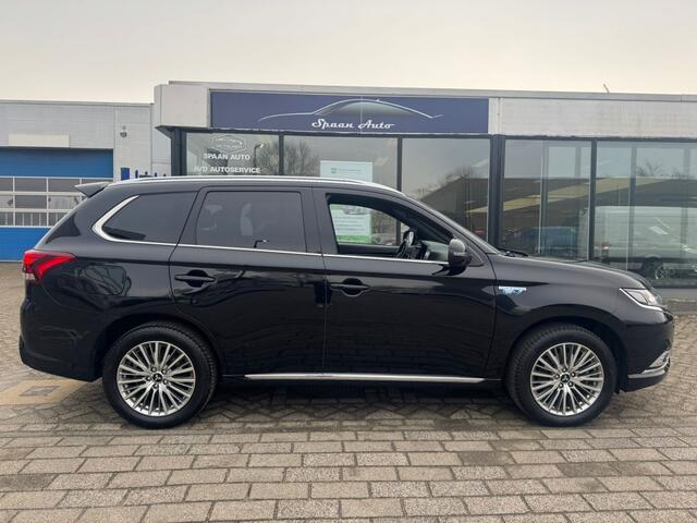 Mitsubishi OUTLANDER 2.4 PHEV Instyle+ | PANODAK | STUURVERW. | 360* CAM | LEER
