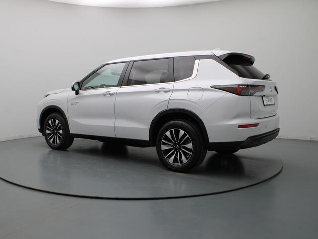 Mitsubishi OUTLANDER 2.4 PHEV Intense 306pk 360° Camera | Adapt. Cruise | Yamaha | Stoel-/stuurverw.