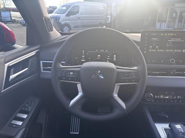 Mitsubishi OUTLANDER 2.4 PHEV Instyle