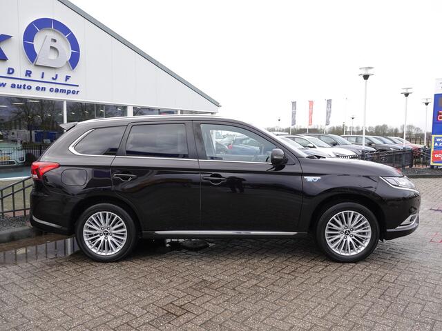 Mitsubishi OUTLANDER 2.4 PHEV Intense+ VOL LEER | SCHUIFDAK | TREKH. | ACC | NAVI