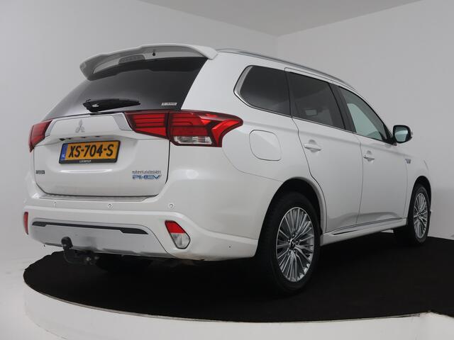 Mitsubishi OUTLANDER 2.4 PHEV Intense | Trekhaak | Carplay |