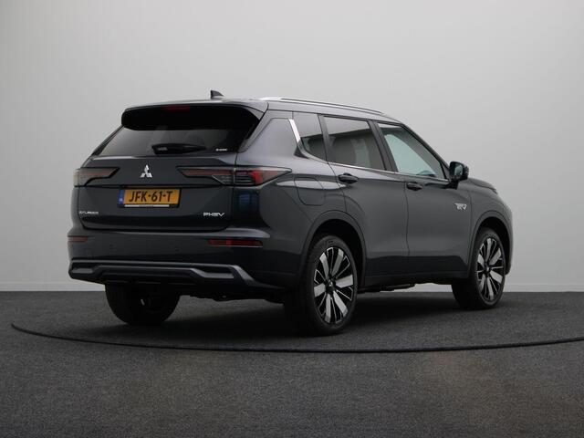 Mitsubishi OUTLANDER 2.4 PHEV First Edition | HUD | Elektrisch bedienbare achterklep | Stoel- en stuurverwarming |