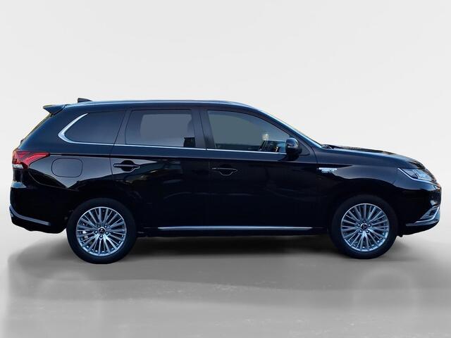 Mitsubishi OUTLANDER 2.4 PHEV Instyle | Leder | Schuifkanteldak | Eerste Eigenaar | 12 Maanden Bovag |
