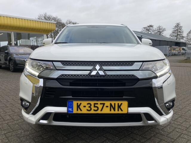 Mitsubishi OUTLANDER 2.4 PHEV Pure Camera Trekhaak Carplay