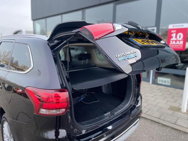 Mitsubishi OUTLANDER 2.4 PHEV Intense+
