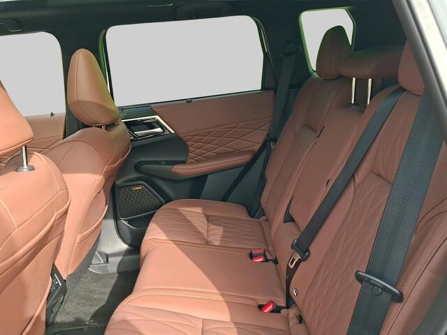 Mitsubishi OUTLANDER 2.4 PHEV Instyle+ Inclusief ¤4.000,- voordeel