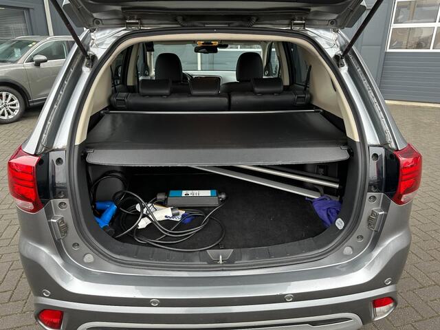 Mitsubishi OUTLANDER 2.4 PHEV Business Camera Apple-CarPlay Trekhaak