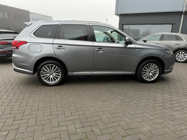 Mitsubishi OUTLANDER 2.4 PHEV Business Camera Apple-CarPlay Trekhaak