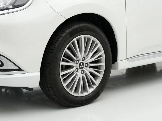 Mitsubishi OUTLANDER 2.4 PHEV Intense