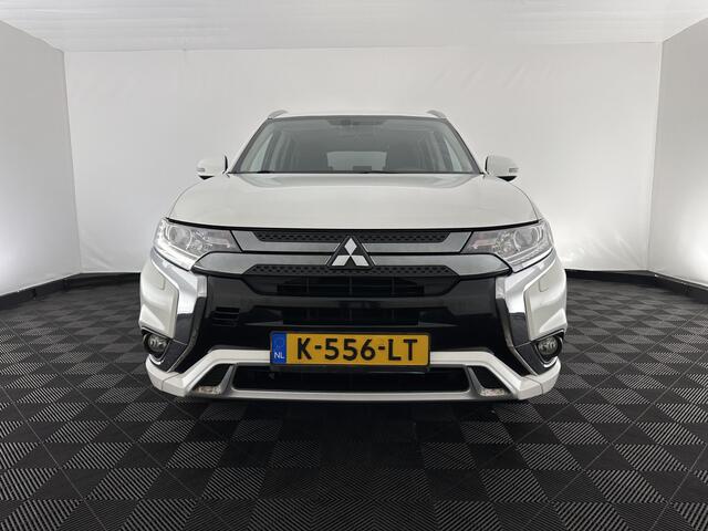 Mitsubishi OUTLANDER 2.4 PHEV Pure (INCL-BTW) *AUT | FULL-LED | KEYLESS | CAMERA | HEATED-COMFORTSEATS | ECC | SHIFTPADDLES | PDC | CRUISE | PRIVACY-GLASS | DAB | TOWBAR | 16''ALU*