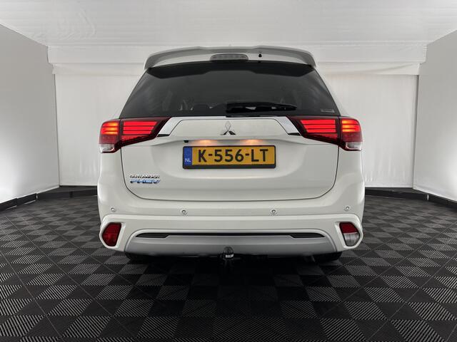 Mitsubishi OUTLANDER 2.4 PHEV Pure (INCL-BTW) *AUT | FULL-LED | KEYLESS | CAMERA | HEATED-COMFORTSEATS | ECC | SHIFTPADDLES | PDC | CRUISE | PRIVACY-GLASS | DAB | TOWBAR | 16''ALU*