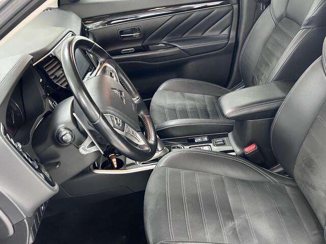 Mitsubishi OUTLANDER 2.4 PHEV Intense TREKHAAK | NAVIGATIE | ACHTERUITRIJCAMERA