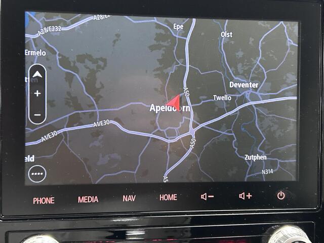 Mitsubishi OUTLANDER 2.4 PHEV Intense TREKHAAK | NAVIGATIE | ACHTERUITRIJCAMERA