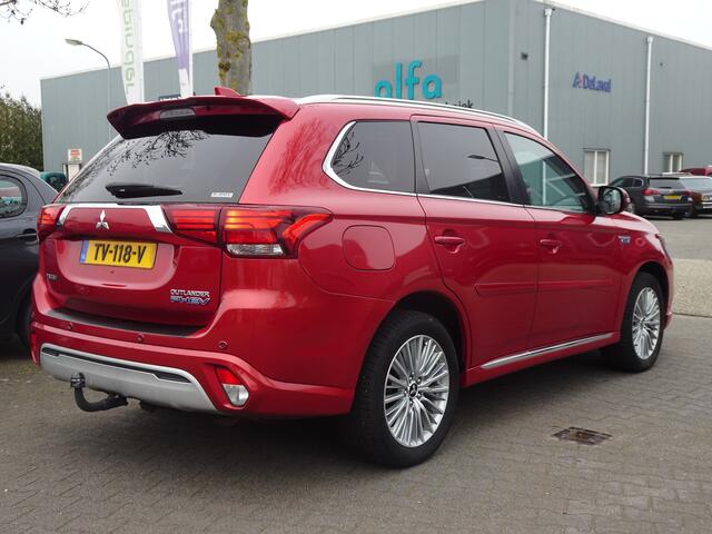 Mitsubishi OUTLANDER 2.4 PHEV Intense+