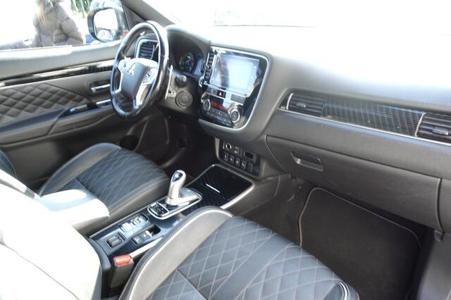 Mitsubishi OUTLANDER 2.4 PHEV S-EDITION Schuifdak