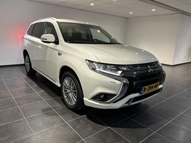 Mitsubishi OUTLANDER 2.4 PHEV Pure+ | Apple Carplay/Android Auto | Trekhaak | Achteruitrijcamera |