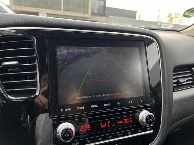 Mitsubishi OUTLANDER 2.4 PHEV Pure Automaat | Achteruitrijcamera | Navigatie via Carplay/Android Auto | Trekhaak | Dealeronderhouden | 1ste eigenaar!