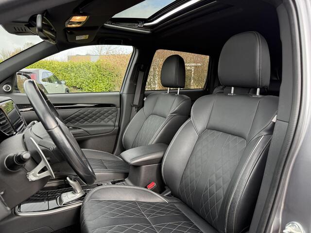 Mitsubishi OUTLANDER 2.4 PHEV Instyle Pano | Leder | 360 Camera | Nieuwstaat!