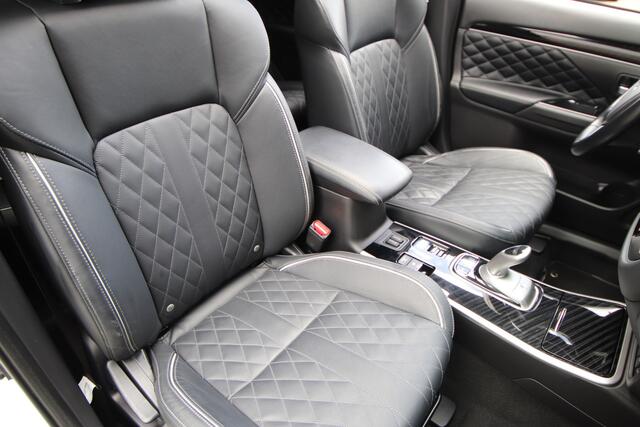 Mitsubishi OUTLANDER 2.4 PHEV Instyle Afn. Trekhaak, Opendak, Adaptive Cruise, Leder, Dealer O.H.