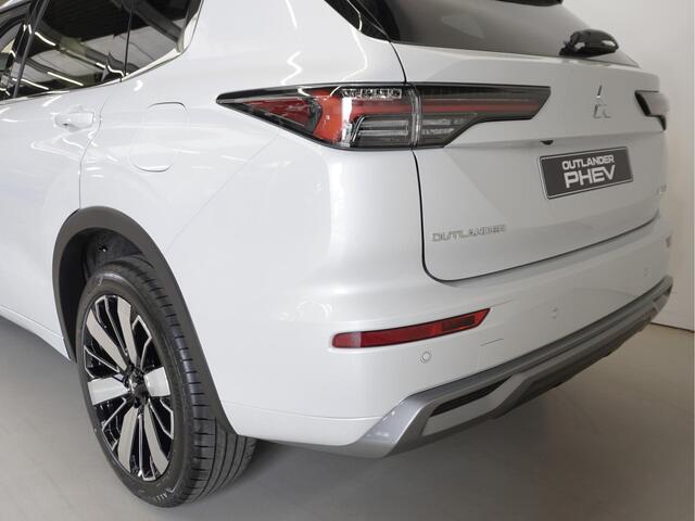 Mitsubishi OUTLANDER 2.4 PHEV Instyle | Uit voorraad leverbaar | Full options | 8 jaar garantie