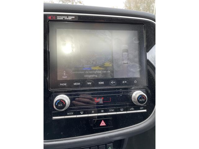 Mitsubishi OUTLANDER 2.4 PHEV Intense+ | Carplay/Android | Trekhaak |