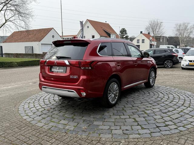 Mitsubishi OUTLANDER 2.4 PHEV Instyle