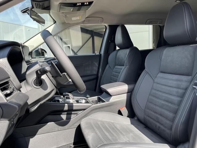 Mitsubishi OUTLANDER 2.4 PHEV First Edition