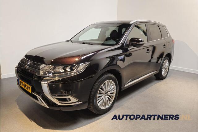 Mitsubishi OUTLANDER 2.4 PHEV Instyle - Stoel/Stuurverwarming - Trekhaak - Schuif/kanteldak - Apple Carplay/Android auto - Adaptive Cruise - Dodehoekdetectie - Premium Audio - Speciale lak