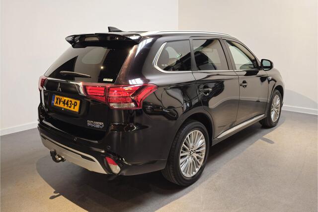 Mitsubishi OUTLANDER 2.4 PHEV Instyle - Stoel/Stuurverwarming - Trekhaak - Schuif/kanteldak - Apple Carplay/Android auto - Adaptive Cruise - Dodehoekdetectie - Premium Audio - Speciale lak