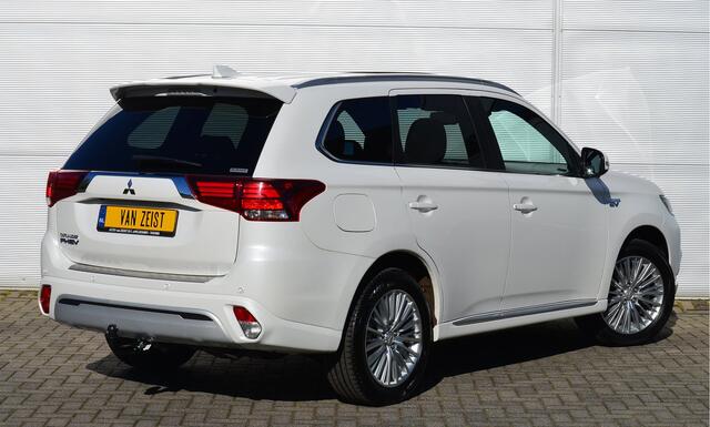 Mitsubishi OUTLANDER PHEV 2.4 INSTYLE 4WD | PLUG IN HYBRID | FULL OPTIONS | SoH 77% | SCHUIFDAK | ADAPTIEF CRUISE | TREKHAAK 1500KG | FABRIEKSGARANTIE TOT 02-09-2028* | ALL IN RIJKLAARPRIJS