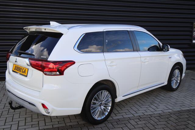 Mitsubishi OUTLANDER 2.4 PHEV Instyle Opendak, Adaptive cruise, Trekhaak