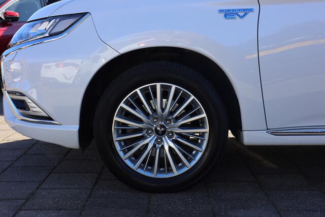 Mitsubishi OUTLANDER 2.4 PHEV S-EDITION | LEDER | CAMERA | TREKHAAK