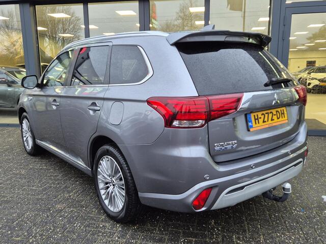 Mitsubishi OUTLANDER 2.4 PHEV Intense+ | Trekhaak | Schuifdak |