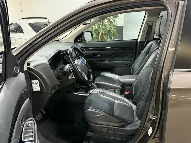 Mitsubishi OUTLANDER 2.0 PHEV Pure // Leer // Camera // Schuifdak