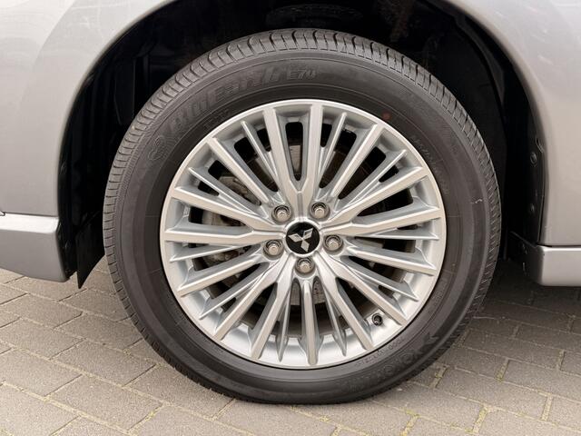 Mitsubishi OUTLANDER 2.4 PHEV Intense+ | Navigatie | Cruise control (adaptief) | Acht