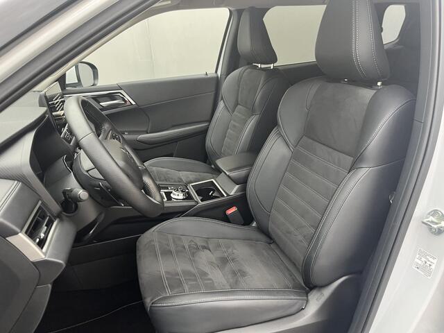 Mitsubishi OUTLANDER 2.4 PHEV Business Edition / 1600kg Trekgewicht / 8 jaar Garantie / Origineel NL Auto / Yamaha Audio Installatie / Navigatie/ Apple Carplay Android Auto / 360 Camera / HUD / Elektrische Achterklep / PHEV AWD 4WD