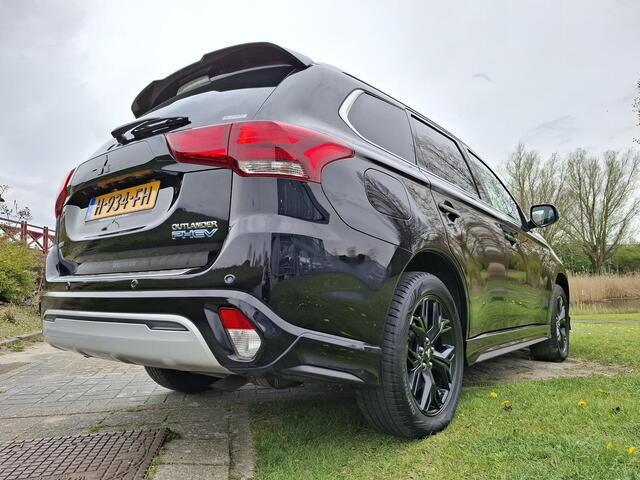 Mitsubishi OUTLANDER 2.4 PHEV Intense S