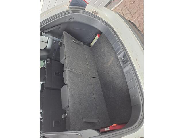 Mitsubishi OUTLANDER 2.0 2WD Intense+ 7-Persoons Stuur/stuur Verwarming, Cruise control,