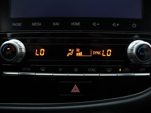 Mitsubishi OUTLANDER 2.4 PHEV Intense+ Camera | Cruise | Navi | Trekhaak